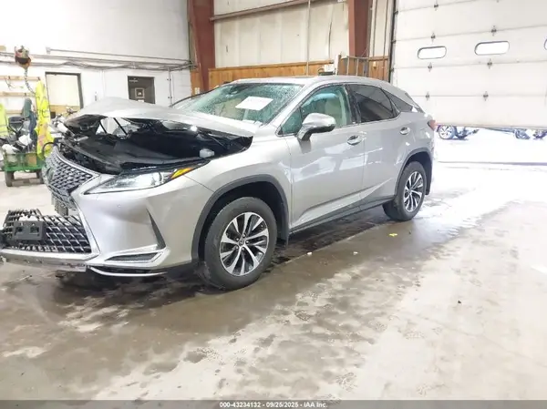 2T2HZMDA2MC298173 2021 LEXUS RX - Image 2