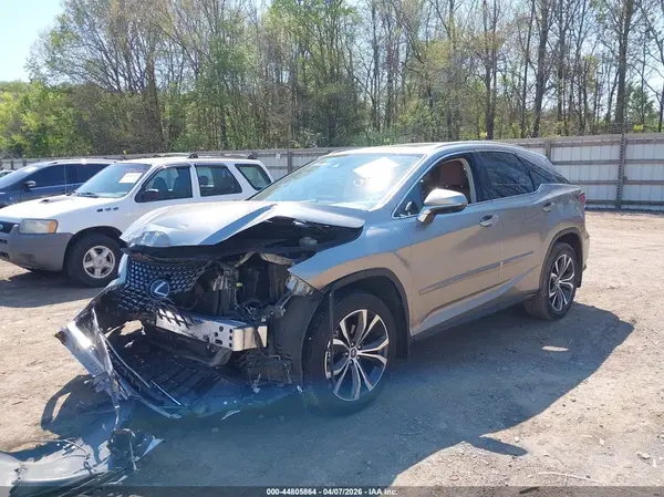 2T2HZMDA2NC328970 2022 LEXUS RX - Image 2
