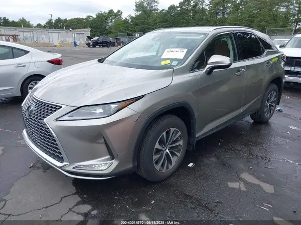 2T2HZMDA2NC340410 2022 LEXUS RX - Image 2