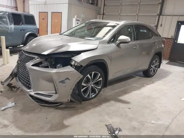 2T2HZMDA3LC216191 2020 LEXUS RX - Image 2