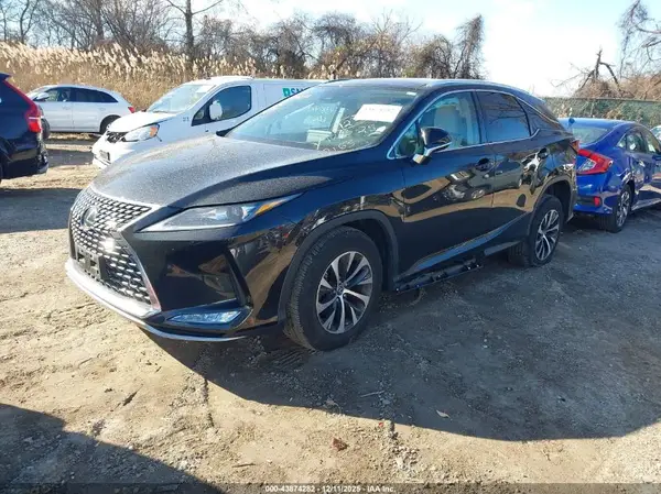 2T2HZMDA3NC322997 2022 LEXUS RX - Image 2
