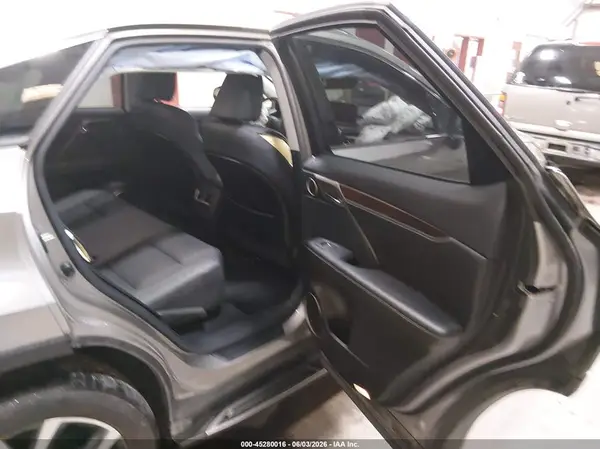 2T2HZMDA3NCV64201 2022 LEXUS RX - Image 8