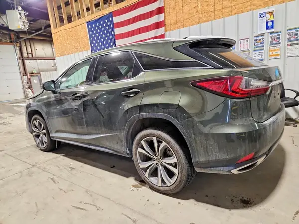 2T2HZMDA4MC285134 2021 LEXUS RX - Image 2