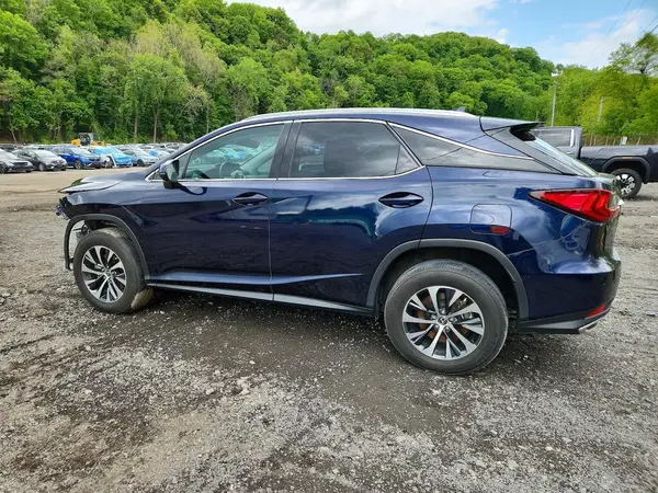 2T2HZMDA4NC312477 2022 LEXUS RX - Image 2