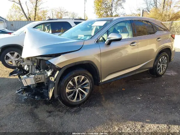 2T2HZMDA4NC360352 2022 LEXUS RX - Image 2