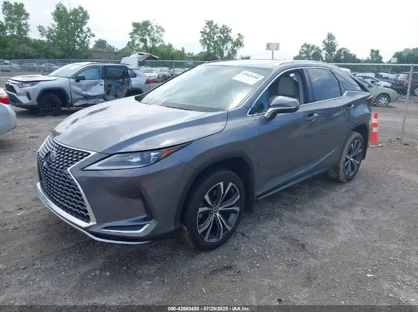 2T2HZMDA5MC305231 2021 LEXUS RX - Image 2