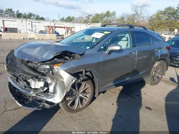 2T2HZMDA5NC326713 2022 LEXUS RX - Image 2