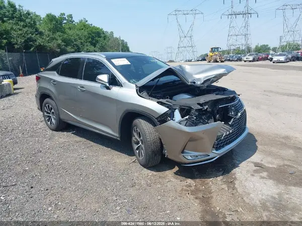 2T2HZMDA5NC333130 2022 LEXUS RX - Image 1