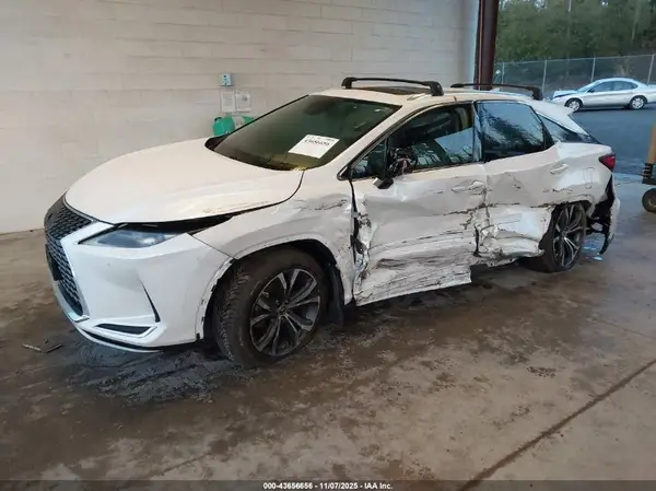 2T2HZMDA6LC234295 2020 LEXUS RX - Image 2