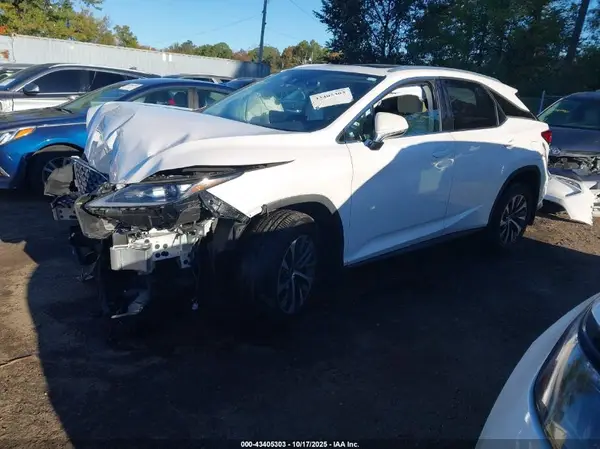 2T2HZMDA6NC312688 2022 LEXUS RX - Image 2