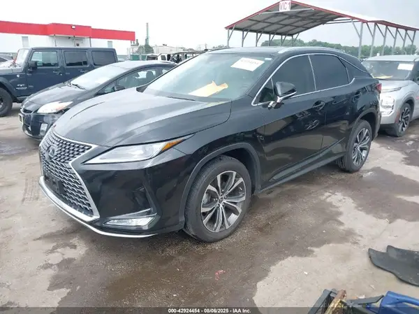 2T2HZMDA6NC326137 2022 LEXUS RX - Image 2