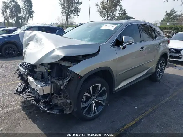 2T2HZMDA6NC349806 2022 LEXUS RX - Image 2