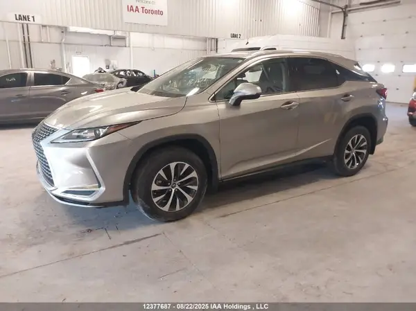 2T2HZMDA6NC356187 2022 LEXUS RX - Image 2