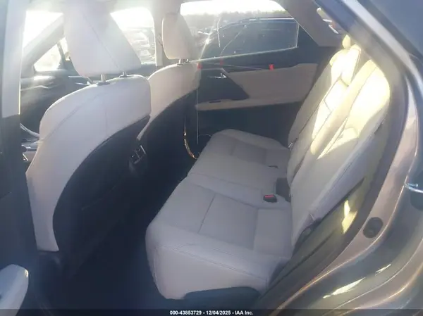 2T2HZMDA6NC357839 2022 LEXUS RX - Image 8