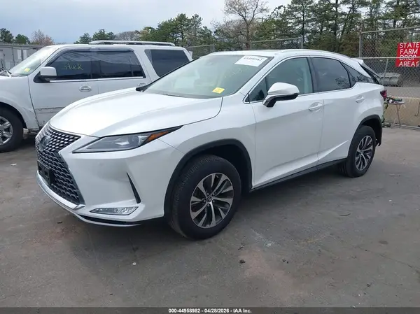 2T2HZMDA6NC361826 2022 LEXUS RX - Image 2