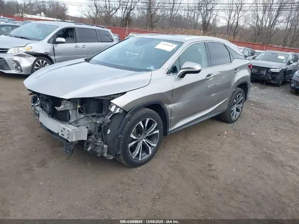 2T2HZMDA7LC226626 2020 LEXUS RX - Image 2