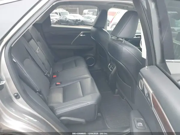 2T2HZMDA7LC226626 2020 LEXUS RX - Image 8