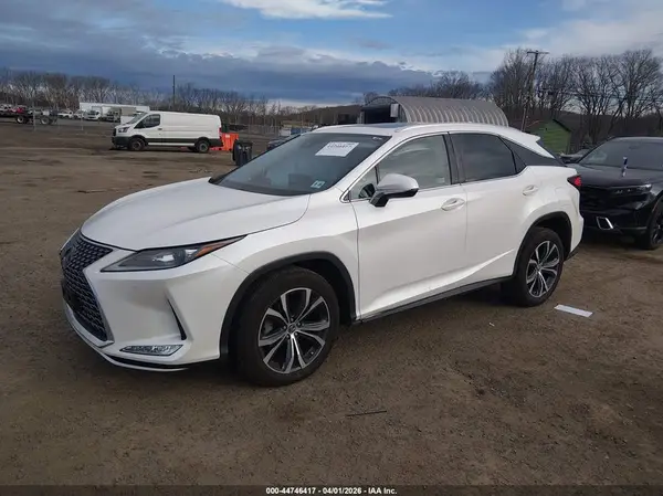 2T2HZMDA7NC310240 2022 LEXUS RX - Image 2