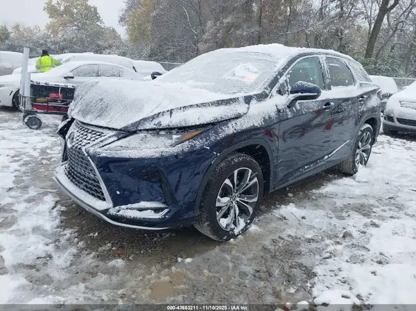 2T2HZMDA7NC321156 2022 LEXUS RX - Image 2