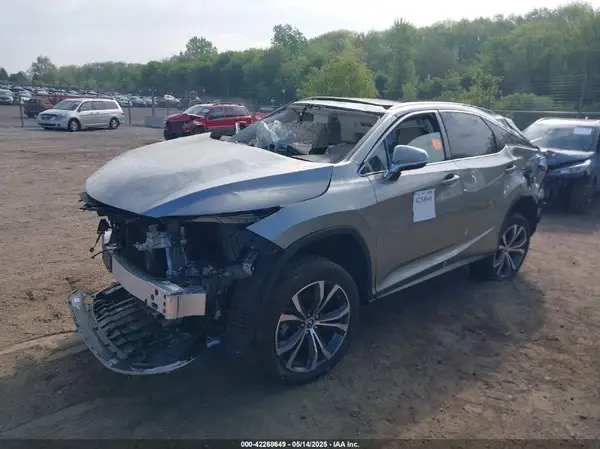 2T2HZMDA8MC264884 2021 LEXUS RX - Image 2