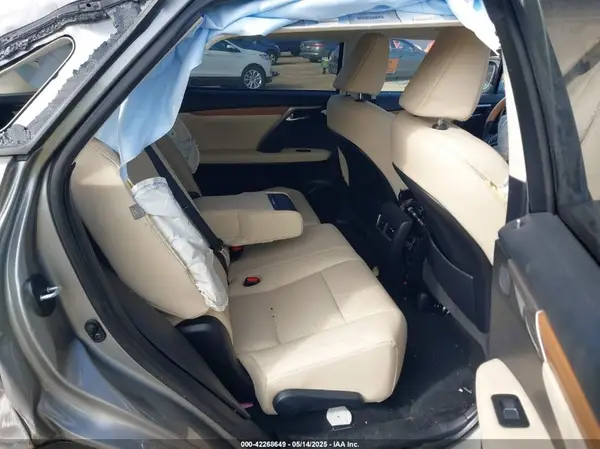 2T2HZMDA8MC264884 2021 LEXUS RX - Image 8