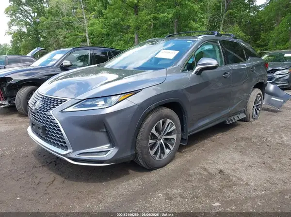 2T2HZMDA8NC313731 2022 LEXUS RX - Image 2