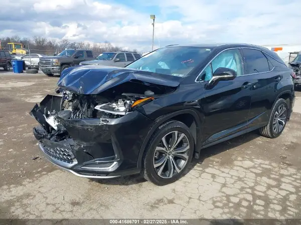 2T2HZMDA8NC328150 2022 LEXUS RX - Image 2