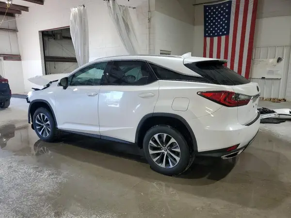 2T2HZMDA8NC348091 2022 LEXUS RX - Image 2