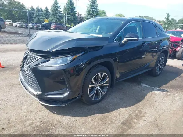 2T2HZMDA8NC360421 2022 LEXUS RX - Image 2