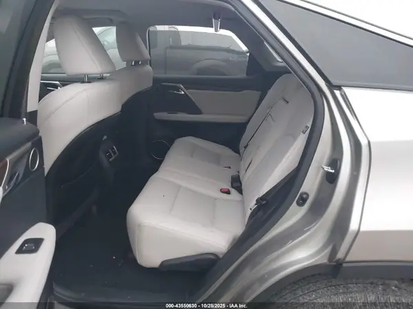 2T2HZMDA8NC368583 2022 LEXUS RX - Image 8