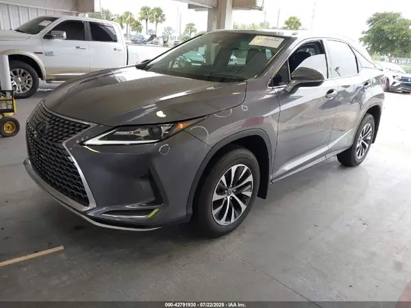 2T2HZMDA9MC300968 2021 LEXUS RX - Image 2