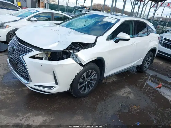 2T2HZMDA9NC327959 2022 LEXUS RX - Image 2