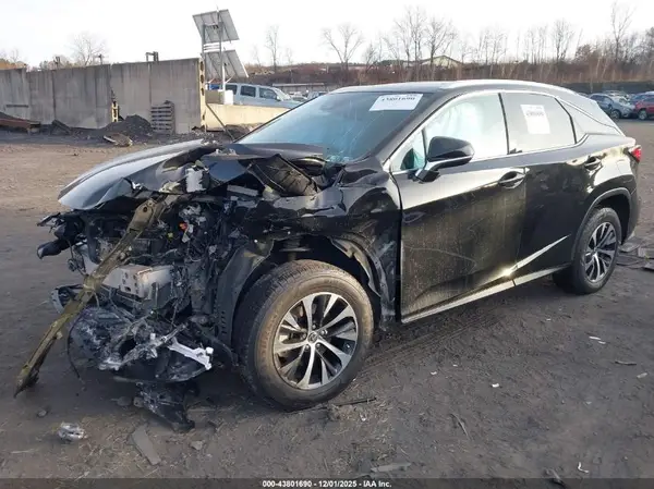 2T2HZMDAXMC260416 2021 LEXUS RX - Image 2