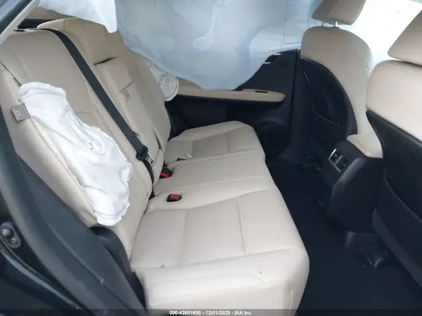2T2HZMDAXMC260416 2021 LEXUS RX - Image 8