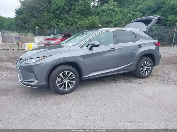 2T2HZMDAXMC281430 2021 LEXUS RX - Image 2