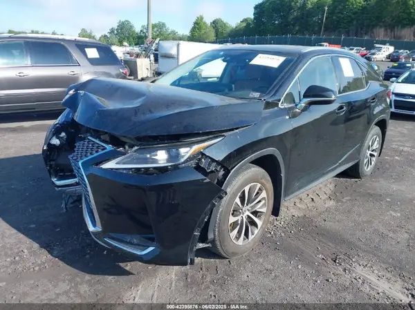 2T2HZMDAXMC293724 2021 LEXUS RX - Image 2