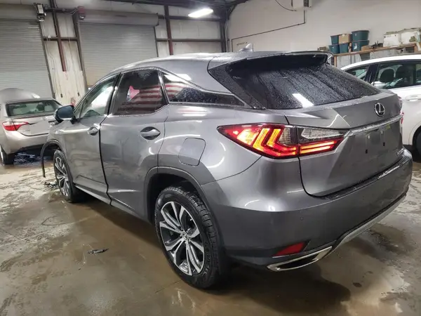2T2HZMDAXMC307489 2021 LEXUS RX - Image 2