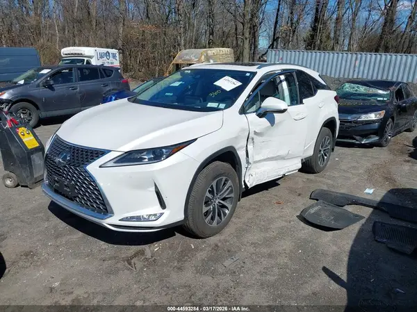 2T2HZMDAXNC365782 2022 LEXUS RX - Image 2