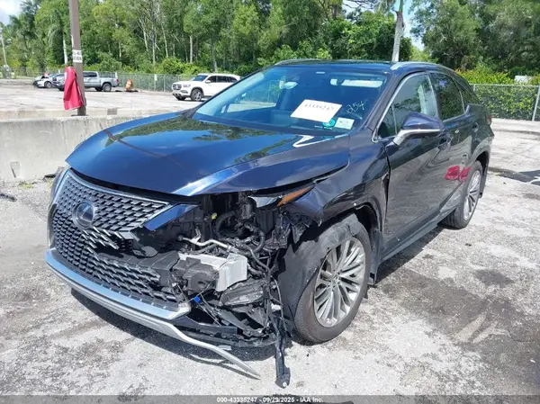 2T2JGMDA0NC072254 2022 LEXUS RX - Image 2