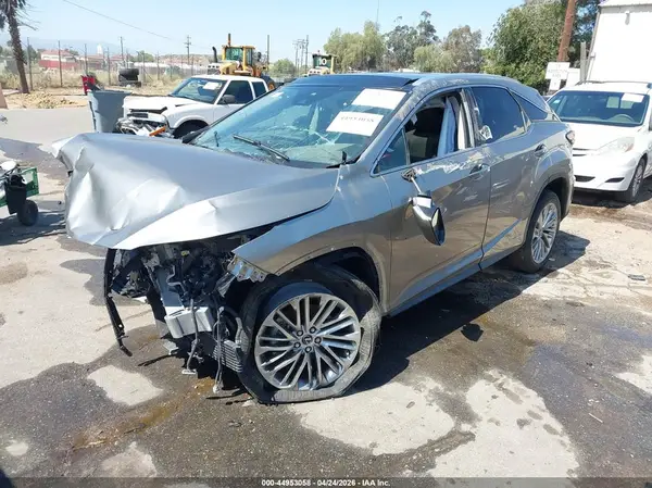 2T2JGMDA1MC066820 2021 LEXUS RX - Image 2
