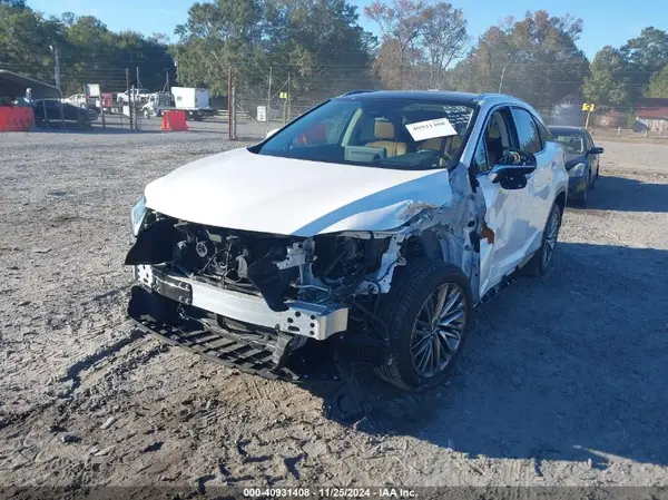 2T2JGMDA1NC086311 2022 LEXUS RX - Image 2