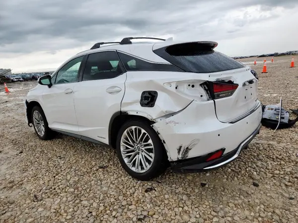2T2JGMDA2MC066759 2021 LEXUS RX - Image 2