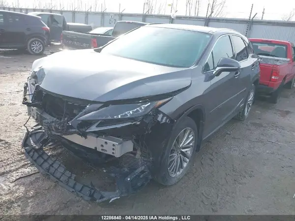 2T2JGMDA3NC085502 2022 LEXUS RX - Image 2