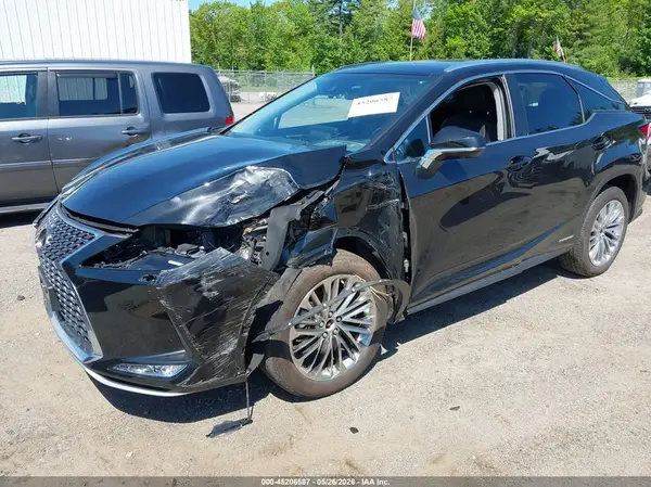 2T2JGMDA3NC094667 2022 LEXUS RX - Image 2