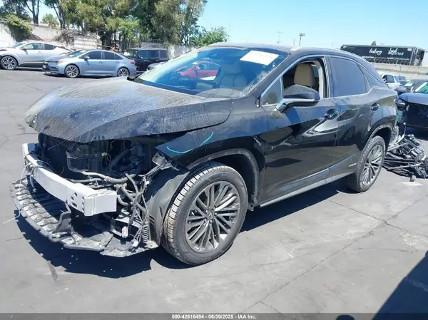2T2JGMDA4LC049797 2020 LEXUS RX - Image 2
