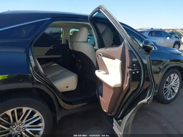 2T2JGMDA5LC048254 2020 LEXUS RX - Image 8