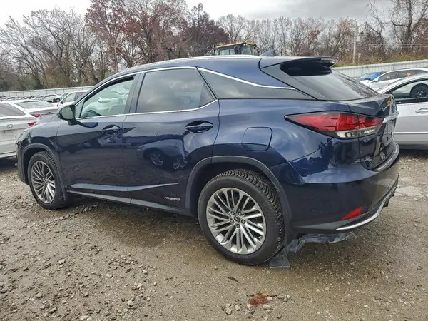 2T2JGMDA5MC061216 2021 LEXUS RX - Image 2