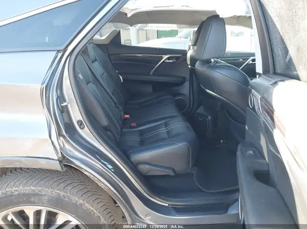 2T2JGMDA5MC064374 2021 LEXUS RX - Image 8