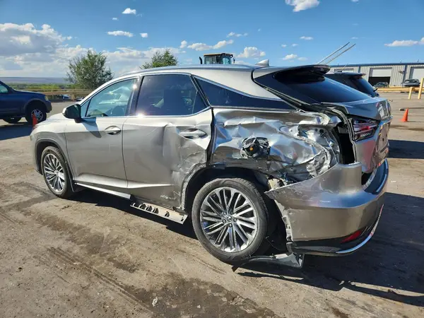 2T2JGMDA6NC078429 2022 LEXUS RX - Image 2