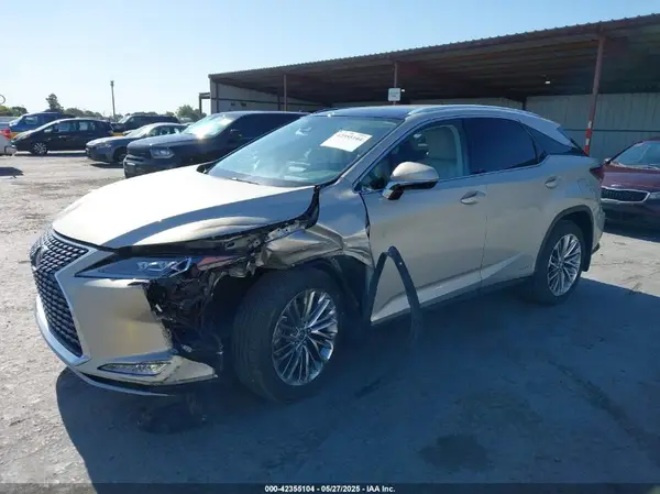 2T2JGMDA7MC061458 2021 LEXUS RX - Image 2